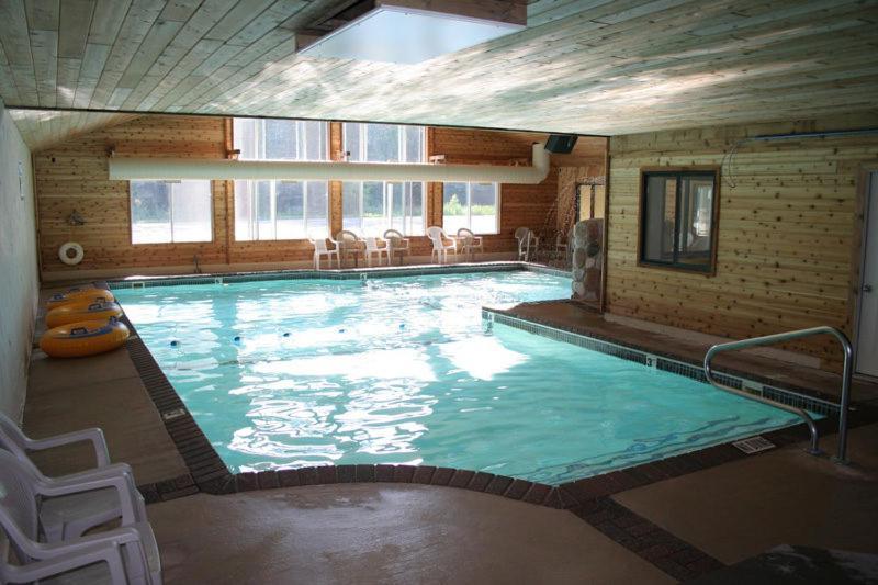 Mackinaw Beach And Bay Inn & Suites Mackinaw City Exteriér fotografie